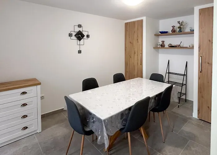 Nyaraló Placa Kornić